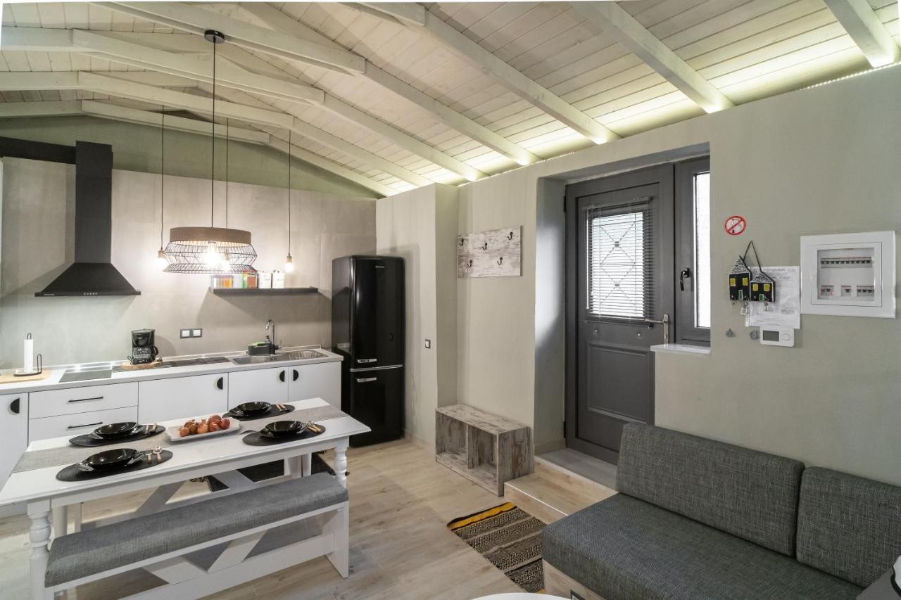 Vaya'S Cottage 5Km Ευθεία Από Κέντρο Τρικάλων Tríkala Eksteriør bilde